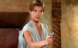 Carey Lowell as Pam Bouvier