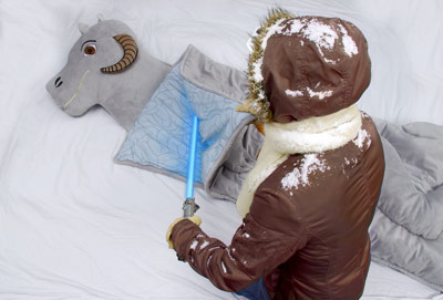 Thinkgeek tauntaun sleeping store bag