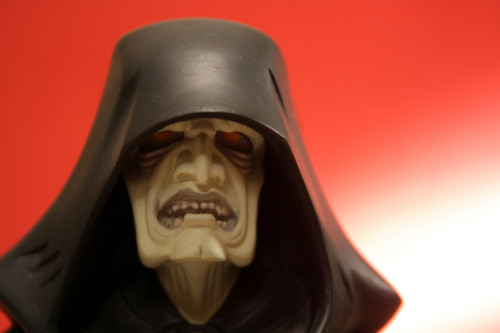 Emperor Palpatine Animated Maquette 011