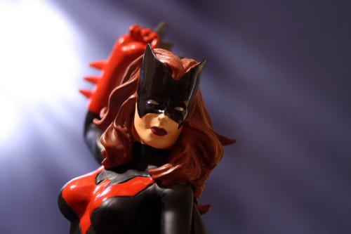 Women of DC Batwoman Bust 008