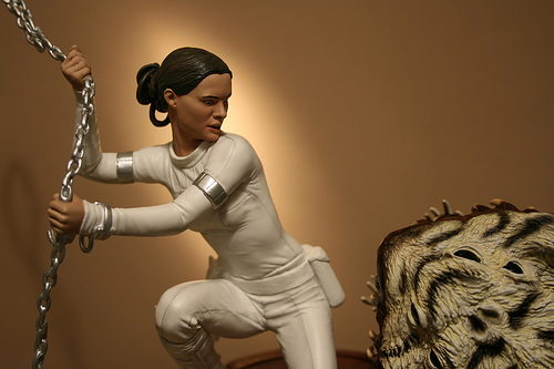 Fandomania » Star Wars Padme Vs Nexu Diorama