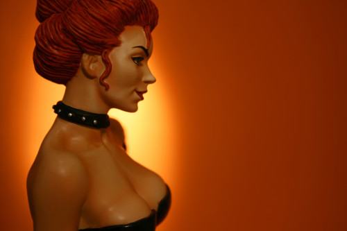 Bowen Designs Jean Grey as Black Queen Statue 013