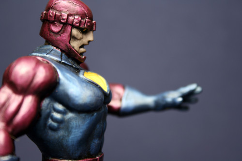 Classic Marvel Figurines Sentinel 006