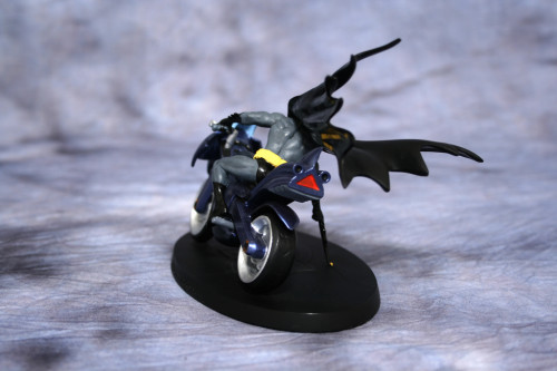 DC Superhero Figurines Batcycle 003