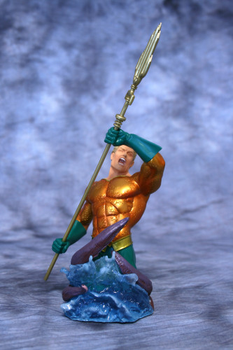 Heroes of DC Aquaman Bust 002