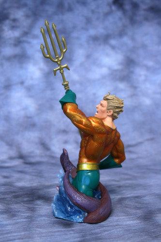 Heroes of DC Aquaman Bust 003
