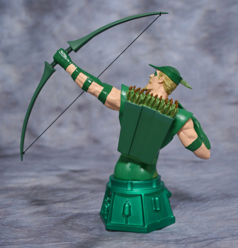Heroes of DC Green Arrow Bust 003