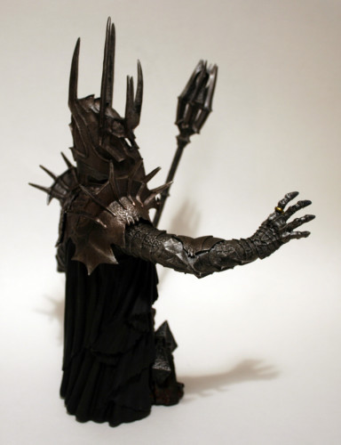 Lord of the Rings Sauron Ringbearer Bust 005