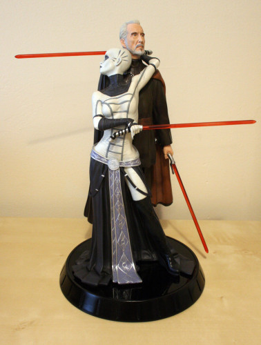 Star Wars Asajj Ventress and Count Dooku Statue 001