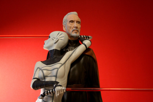 Star Wars Asajj Ventress and Count Dooku Statue 008