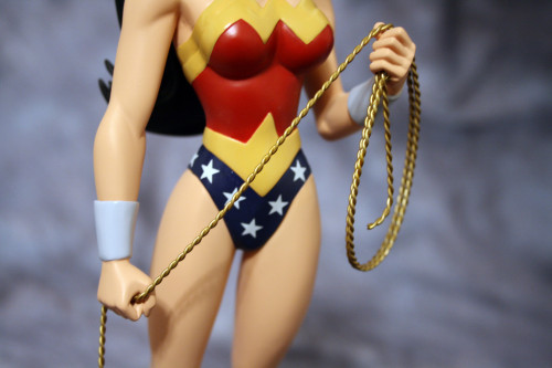Wonder Woman Animated Movie Statue 015